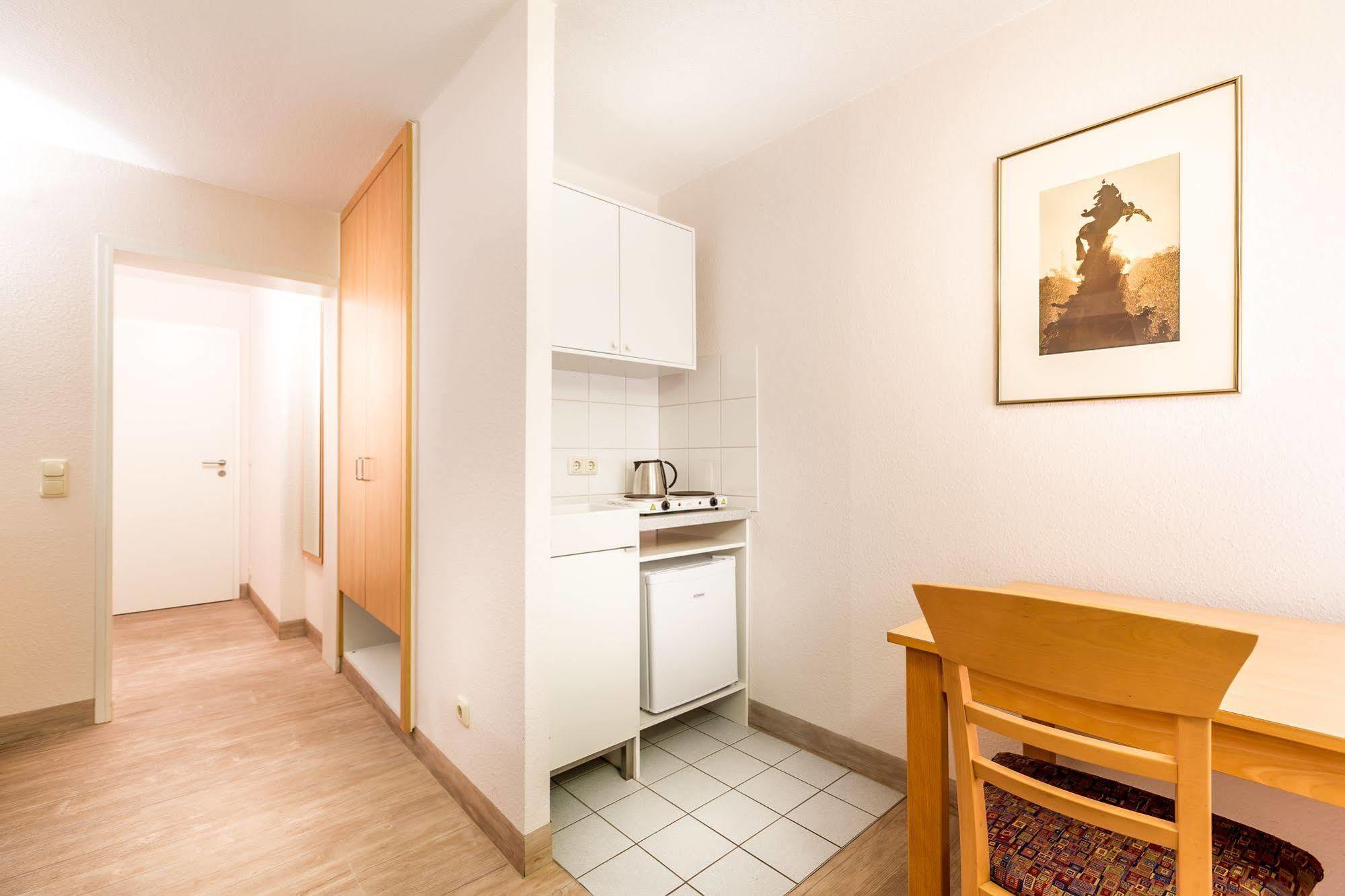 Hotel Am Rokokogarten Veitshöchheim Dış mekan fotoğraf